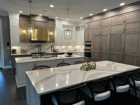 Two-Tone Showpiece Kitchen